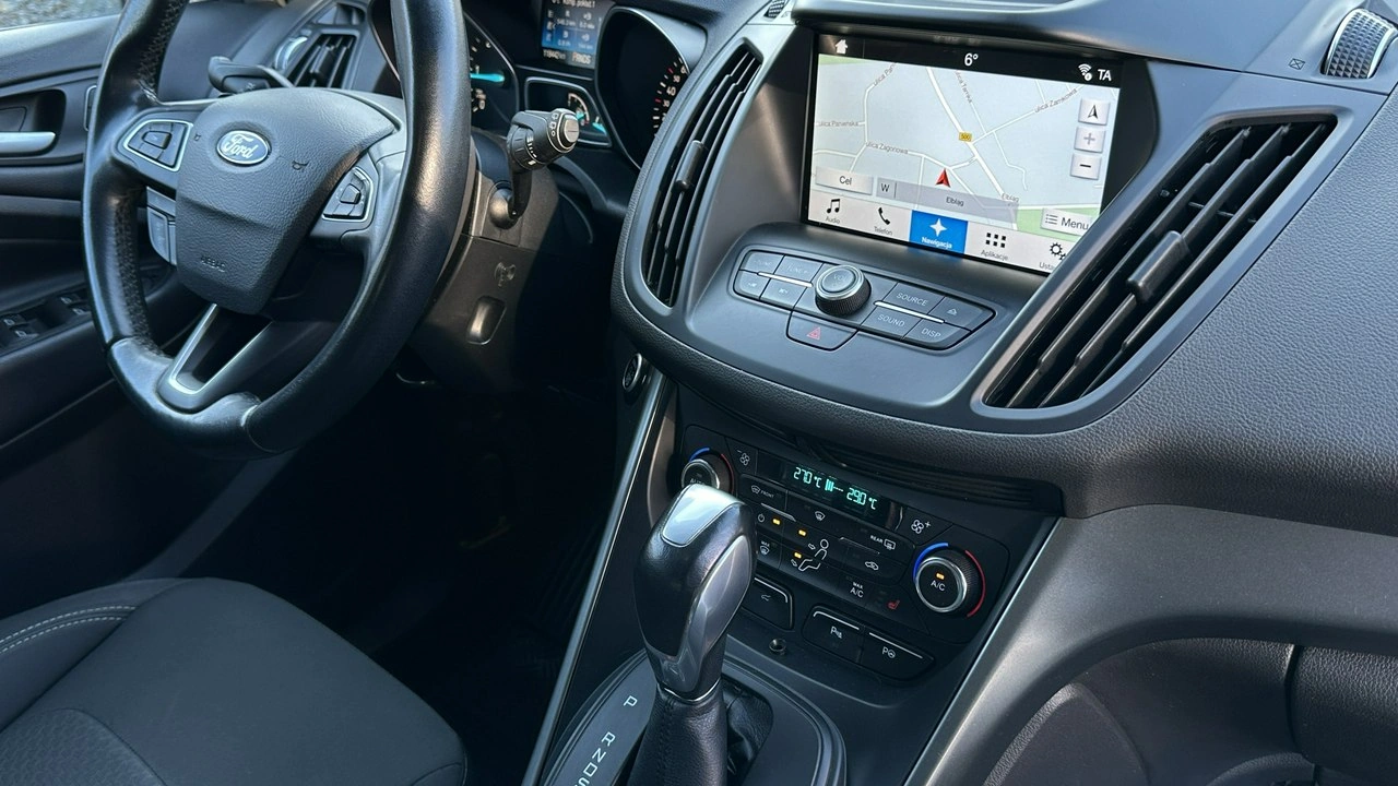 Ford Kuga - Zdjęcie 24