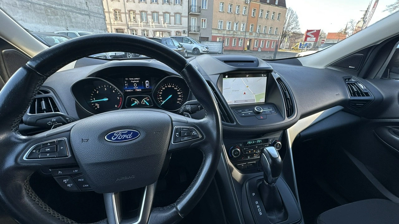 Ford Kuga - Zdjęcie 29