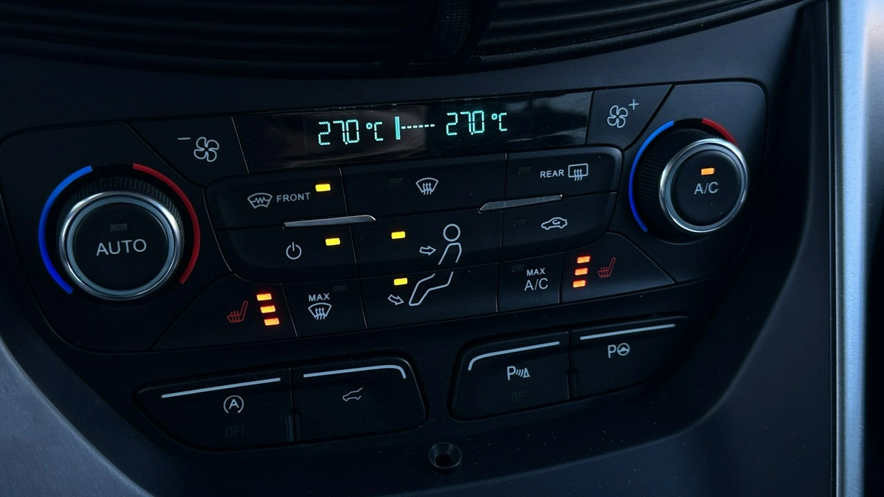 Ford Kuga - Zdjęcie 36