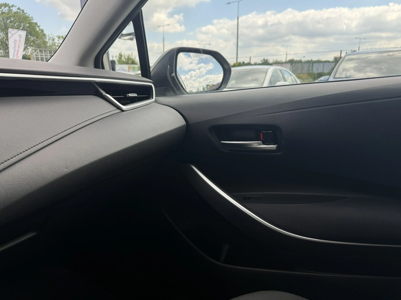 Toyota Corolla - Zdjęcie 29