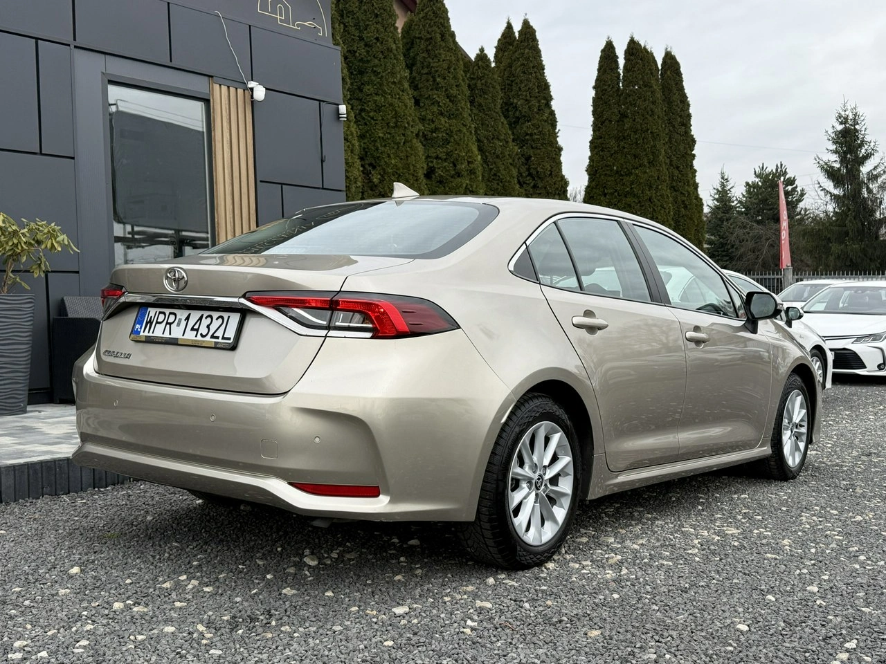 Toyota Corolla - Zdjęcie 8
