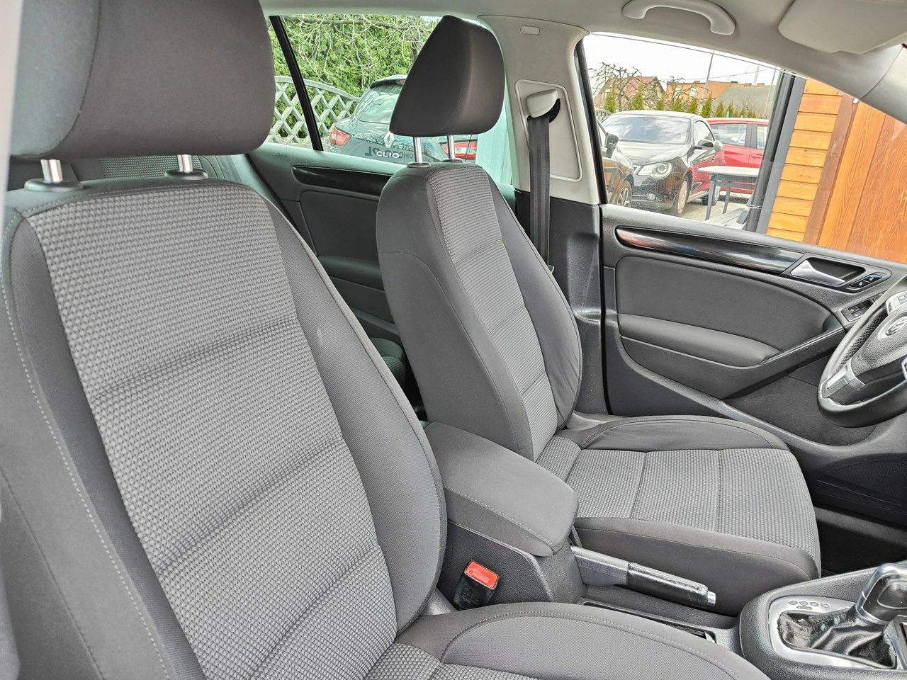 Volkswagen Golf - Zdjęcie 19