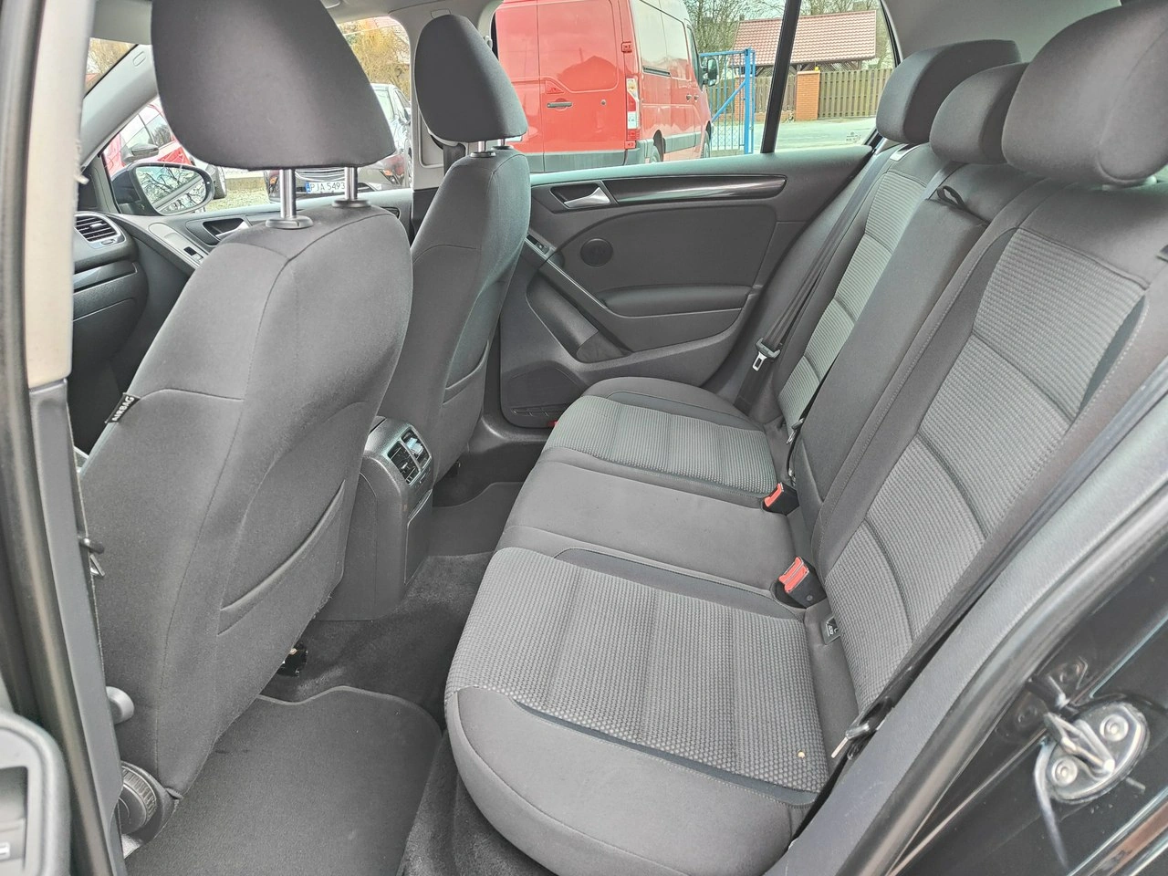 Volkswagen Golf - Zdjęcie 27