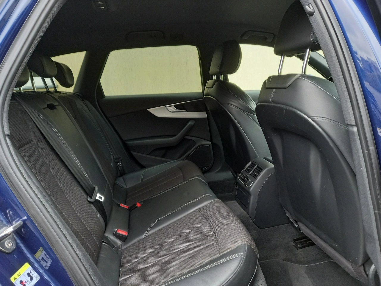 Audi A4 - Zdjęcie 25