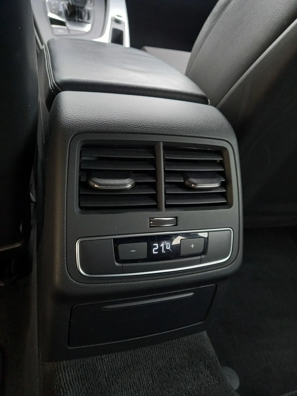 Audi A4 - Zdjęcie 30