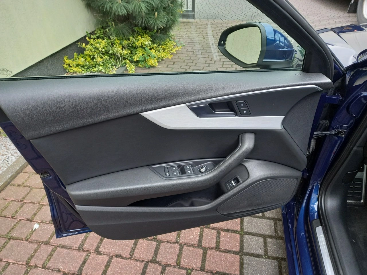 Audi A4 - Zdjęcie 32