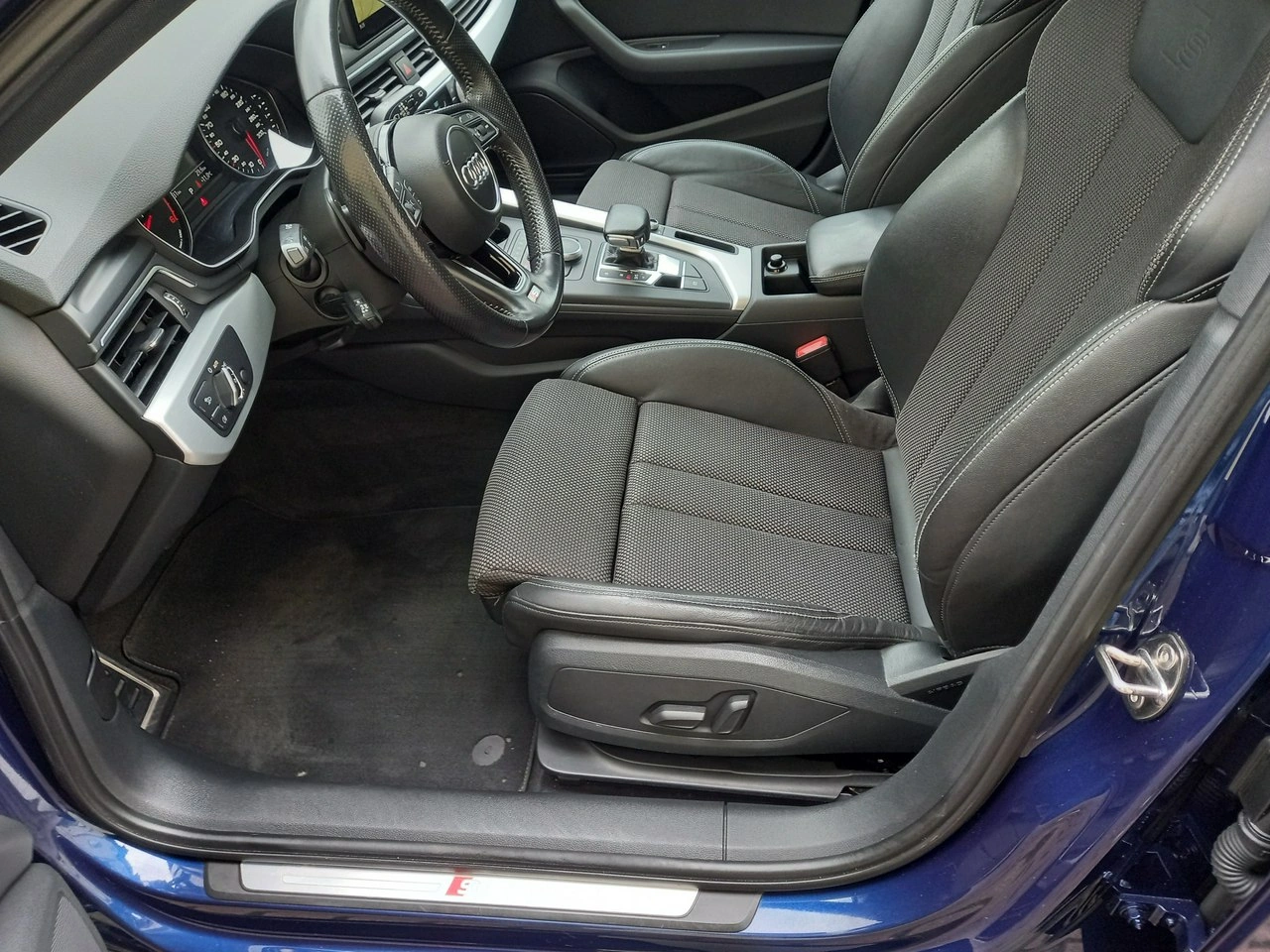 Audi A4 - Zdjęcie 33