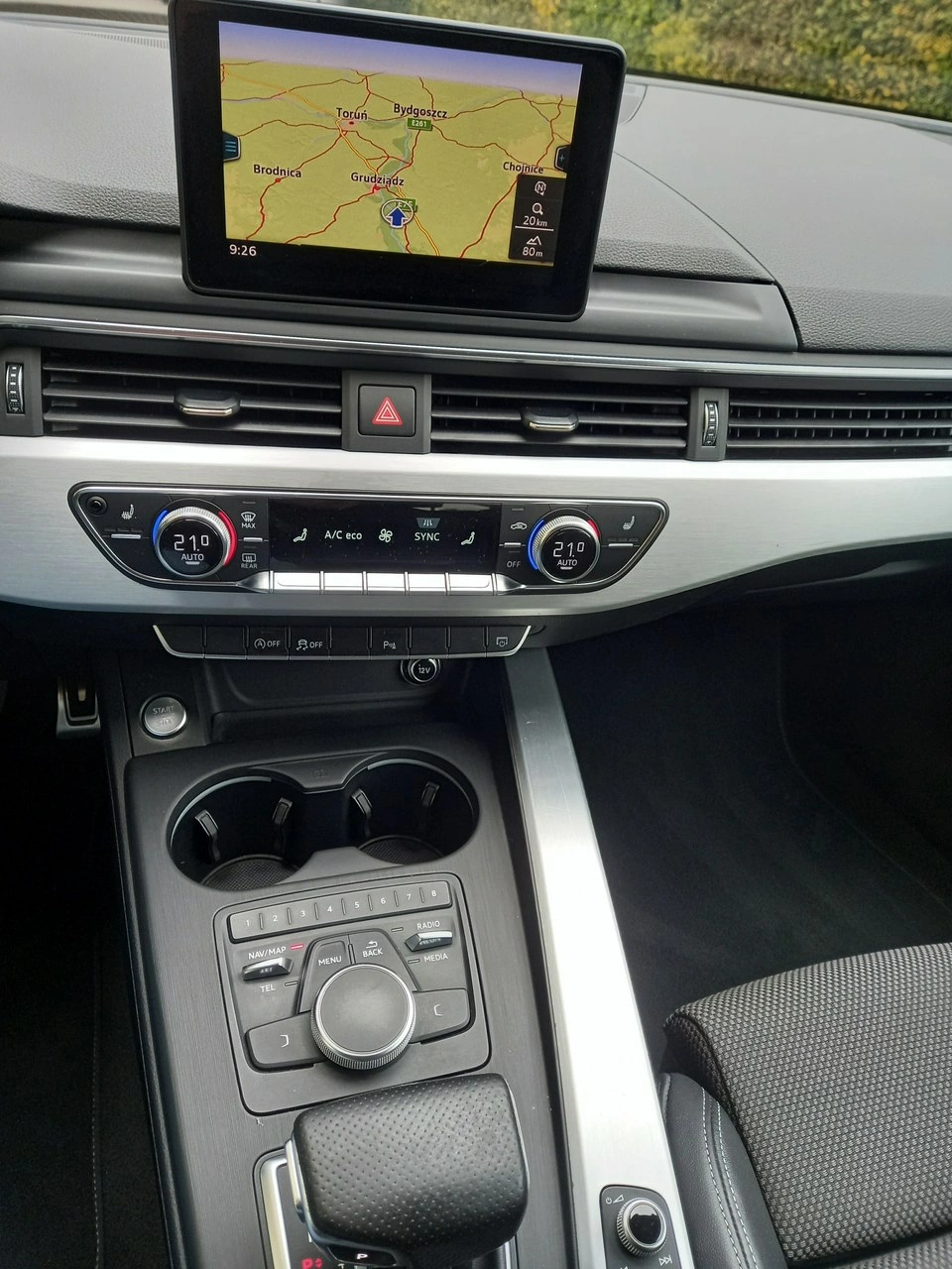 Audi A4 - Zdjęcie 35