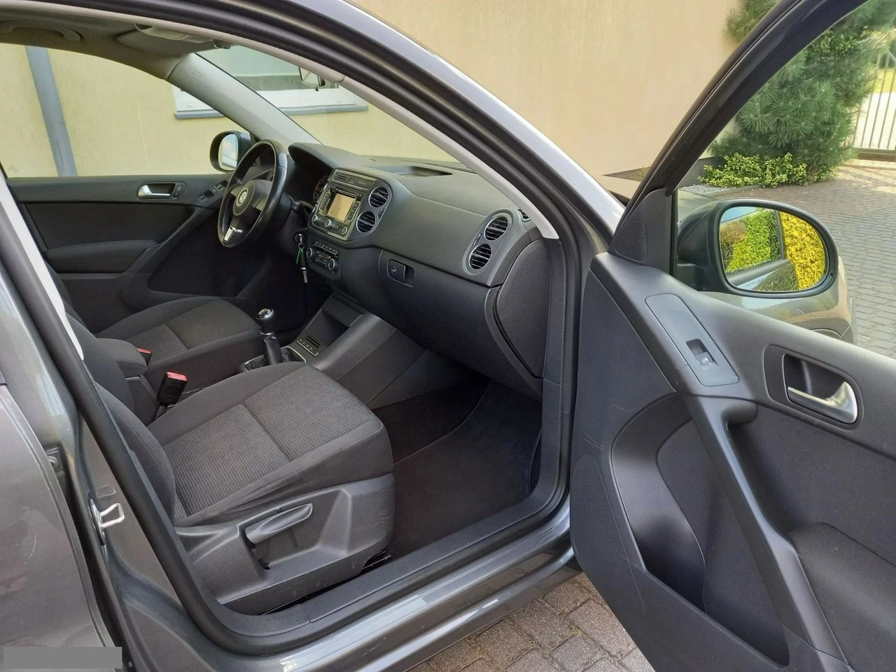 Volkswagen Tiguan - Zdjęcie 20