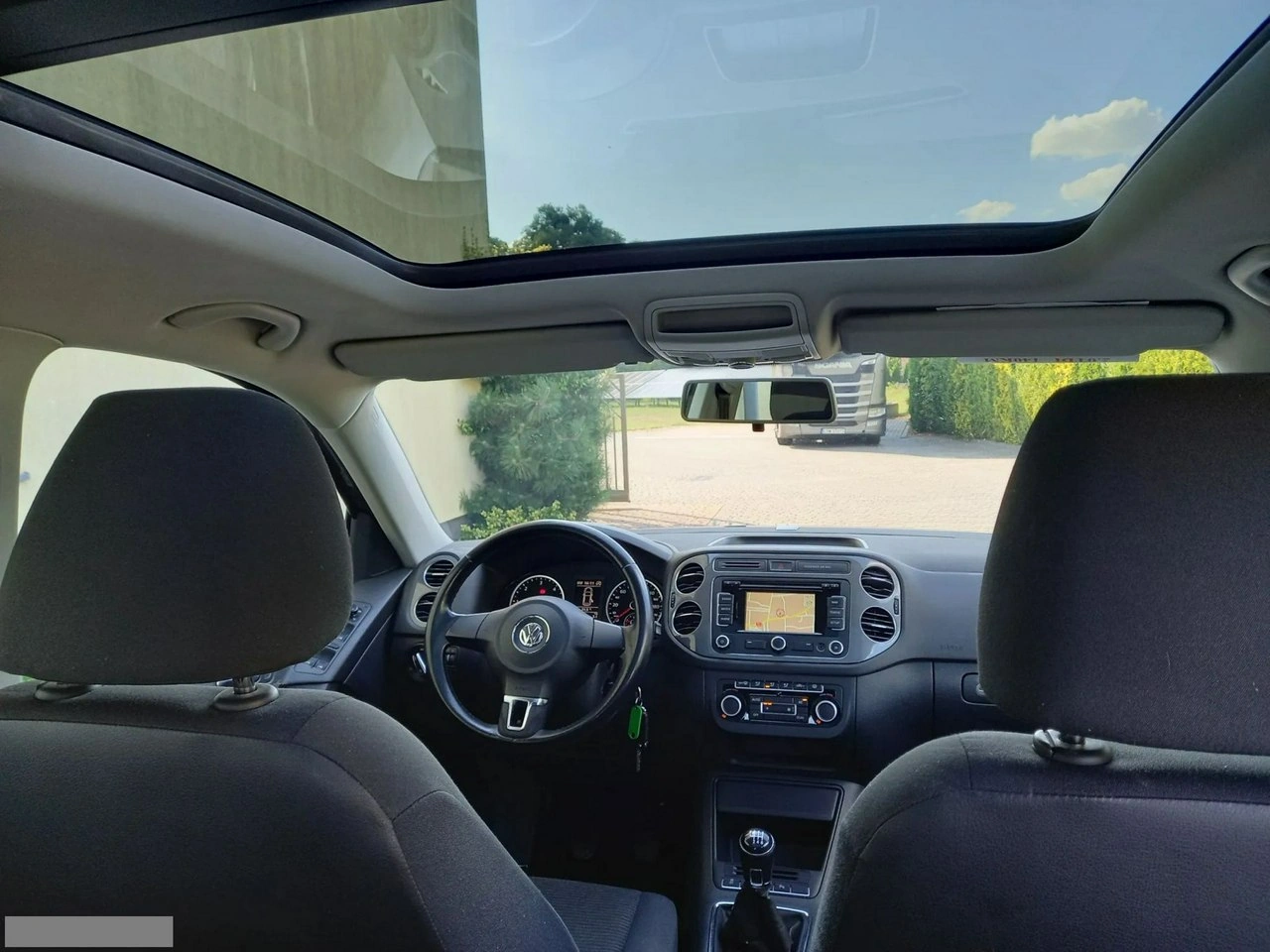 Volkswagen Tiguan - Zdjęcie 24