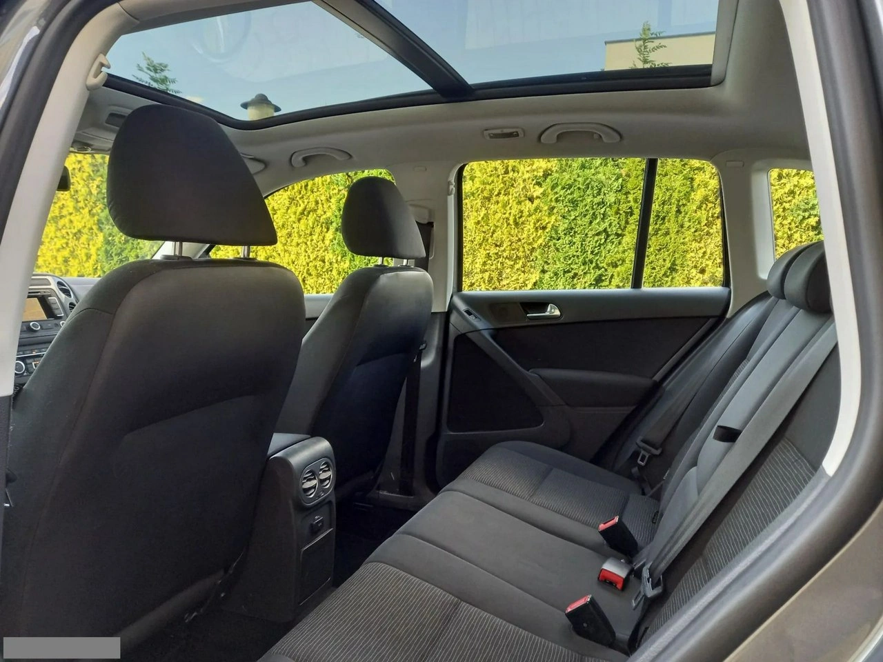 Volkswagen Tiguan - Zdjęcie 25