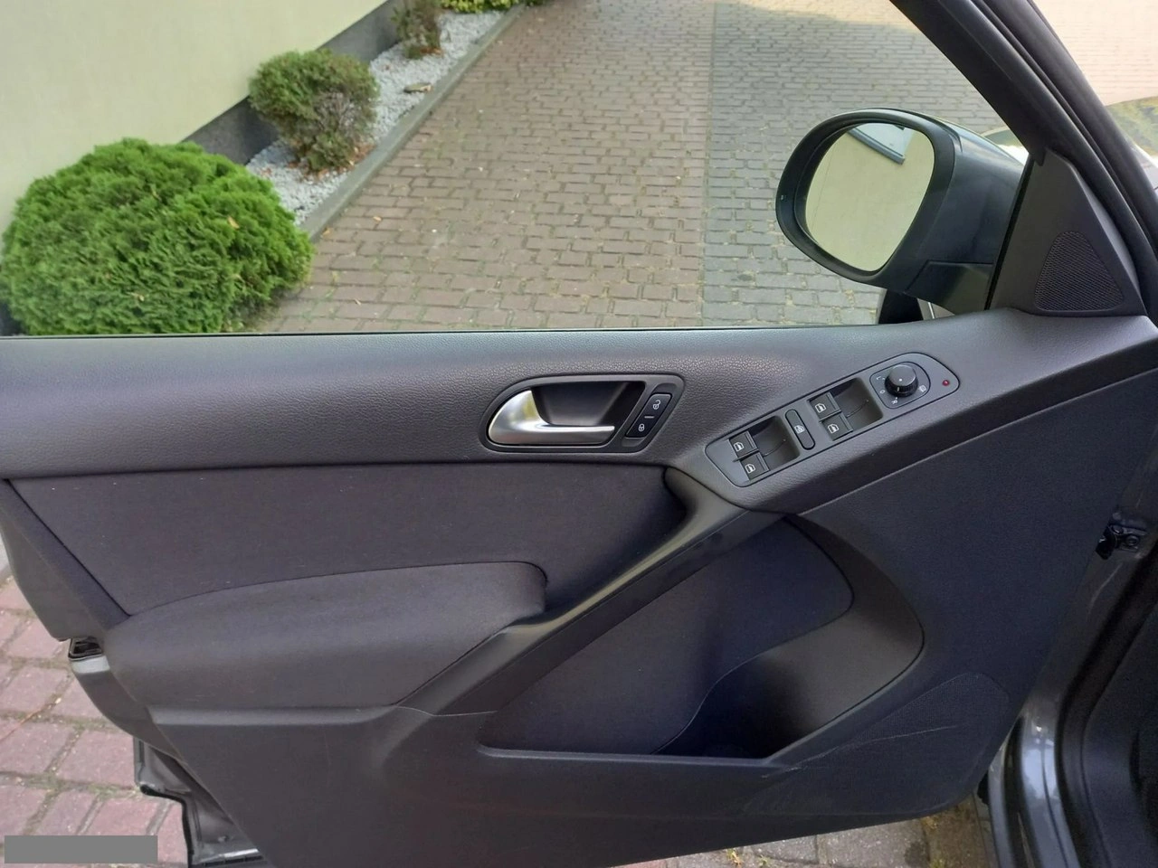 Volkswagen Tiguan - Zdjęcie 28