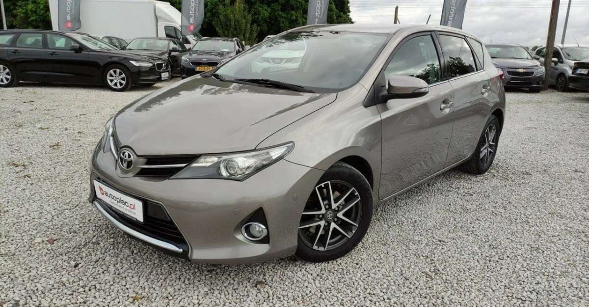 Toyota Auris - Zdjęcie 10