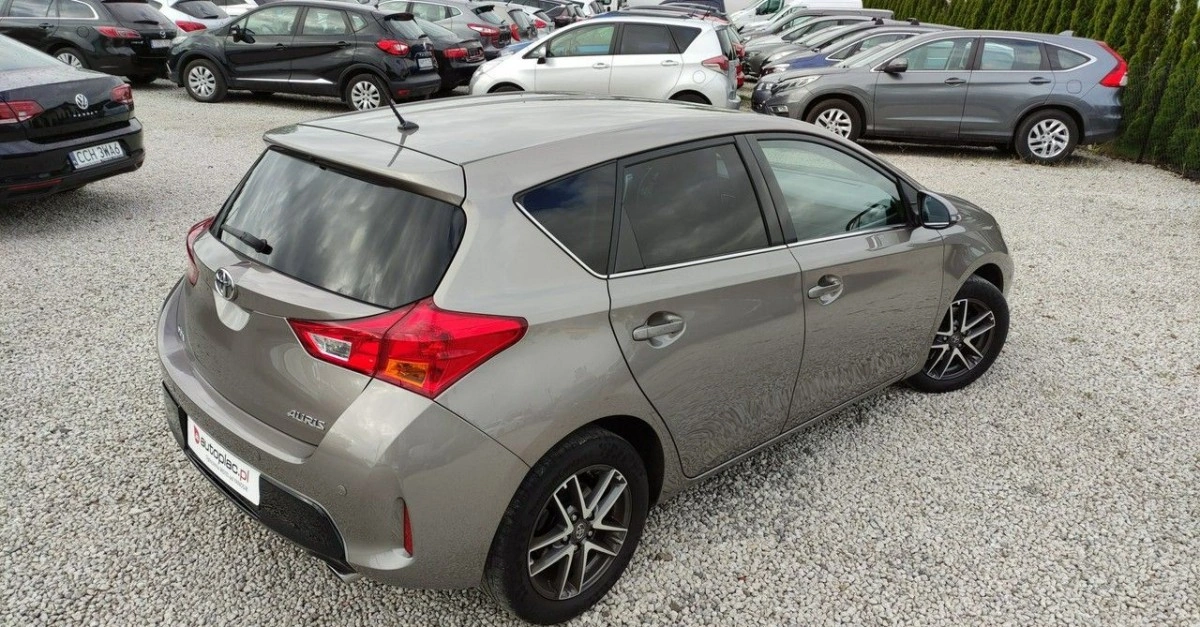 Toyota Auris - Zdjęcie 18