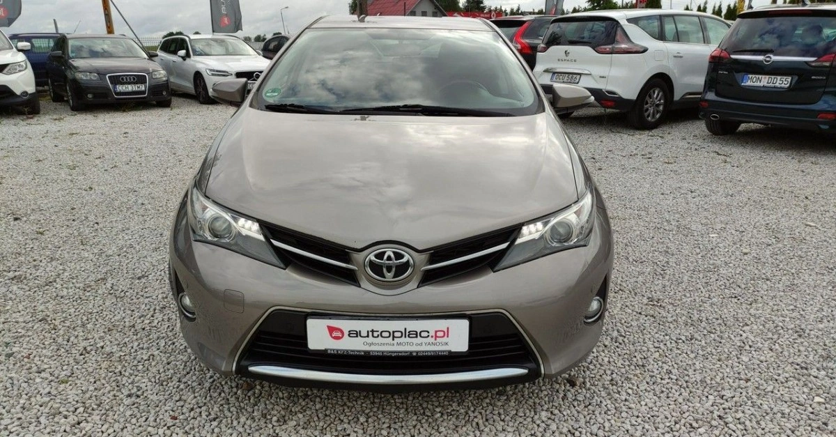 Toyota Auris - Zdjęcie 21