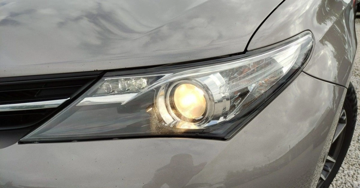 Toyota Auris - Zdjęcie 22