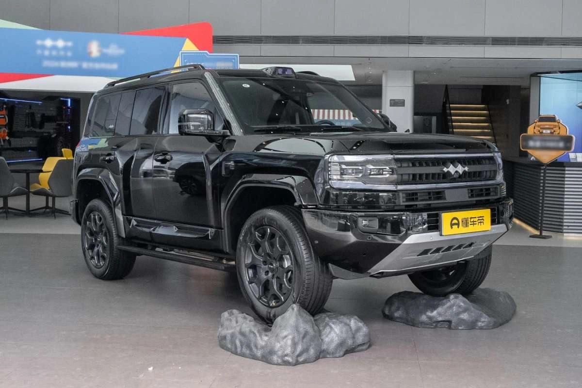 BYD Leopard 5 - Główne zdjęcie