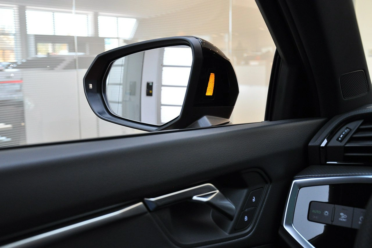 Audi Q3 - Zdjęcie 28