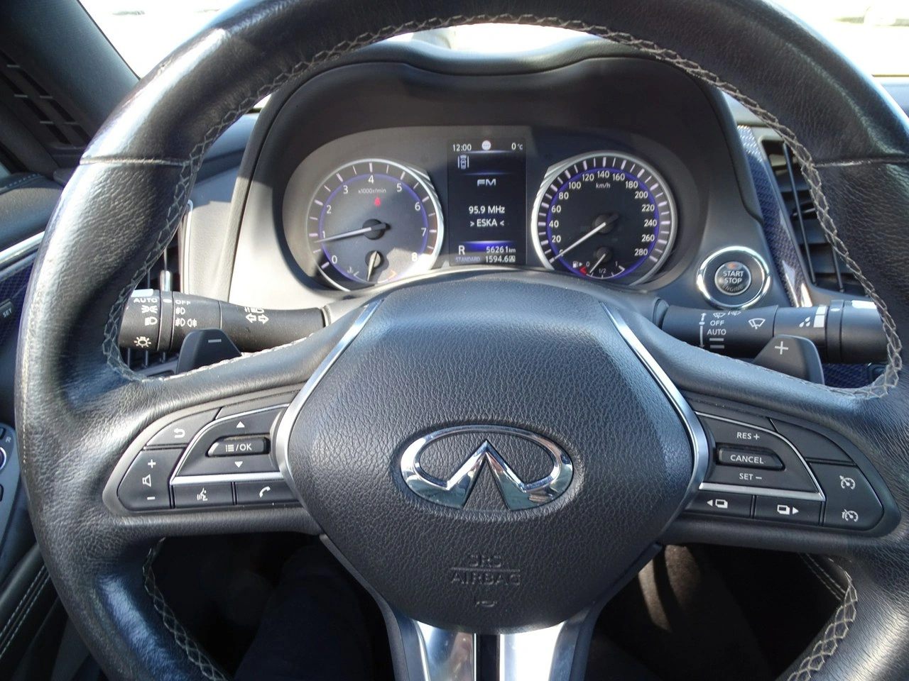 Infiniti Q60 - Zdjęcie 10