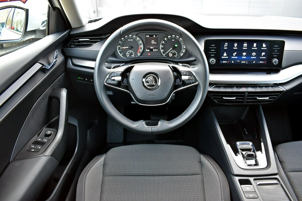 Skoda Octavia - Zdjęcie 13