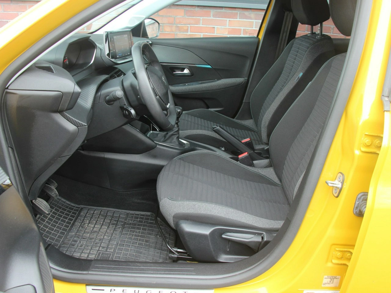 Peugeot 208 - Zdjęcie 9