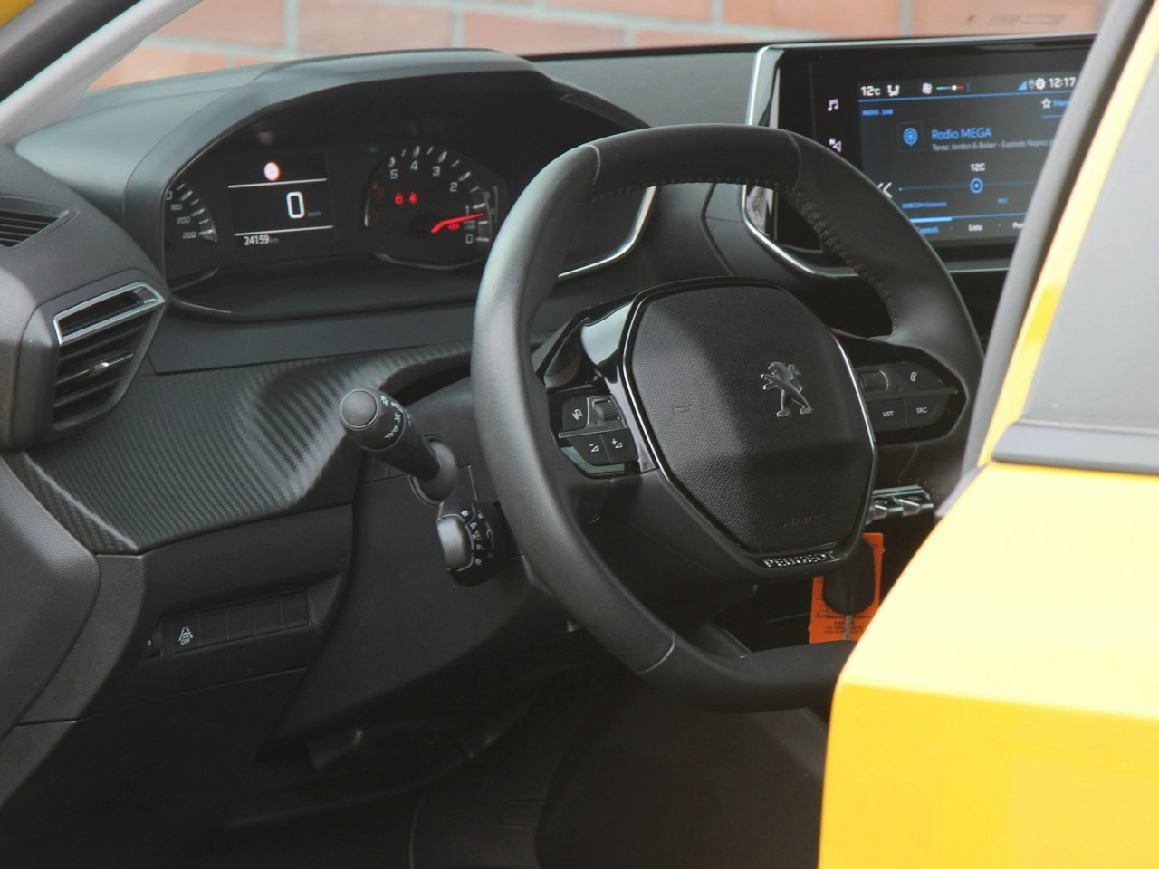 Peugeot 208 - Zdjęcie 13