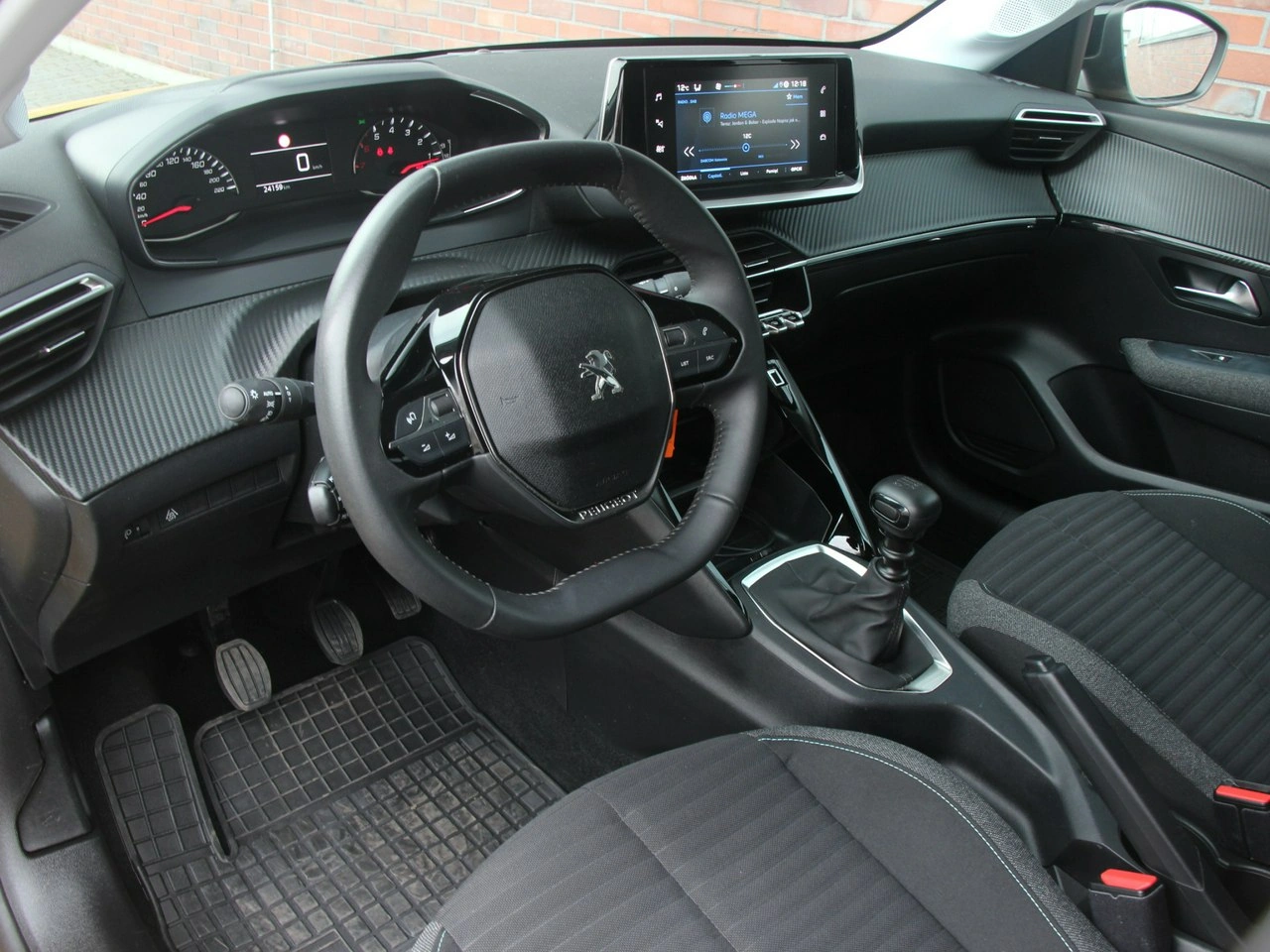Peugeot 208 - Zdjęcie 16
