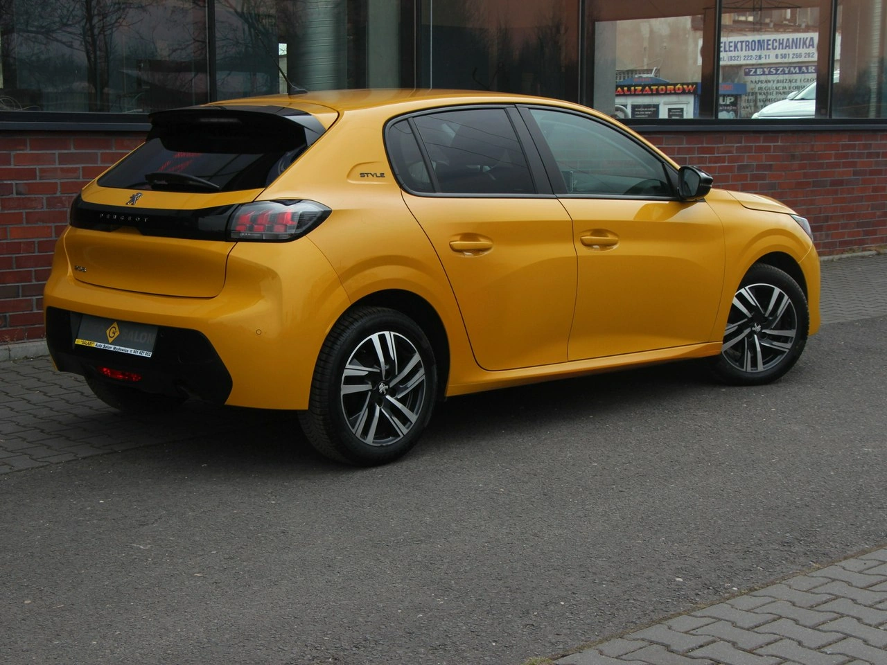 Peugeot 208 - Zdjęcie 34