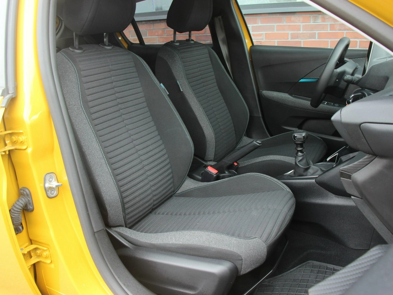 Peugeot 208 - Zdjęcie 40