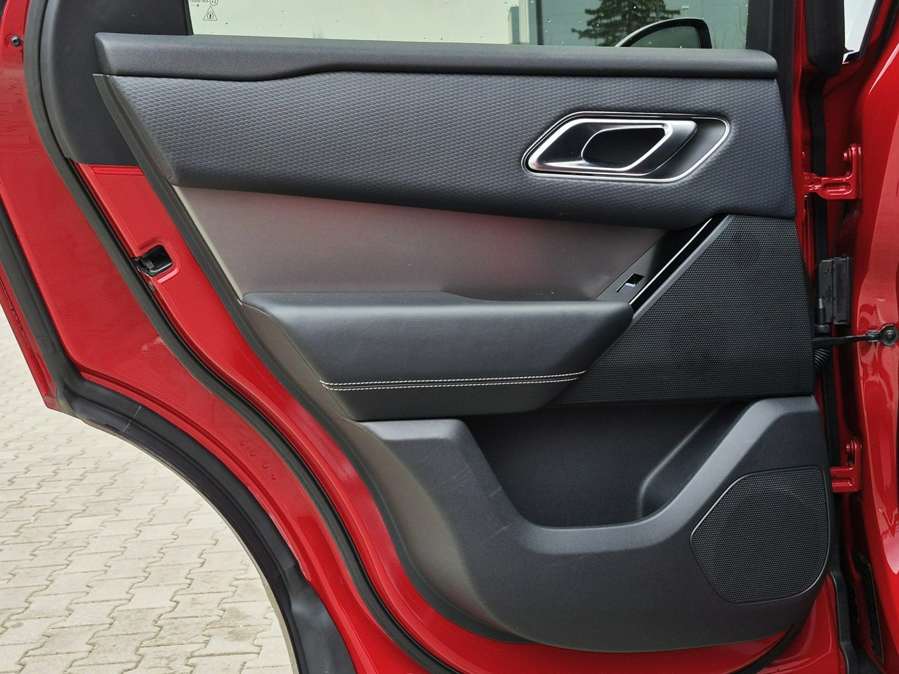 Land Rover Range Rover Velar - Zdjęcie 19