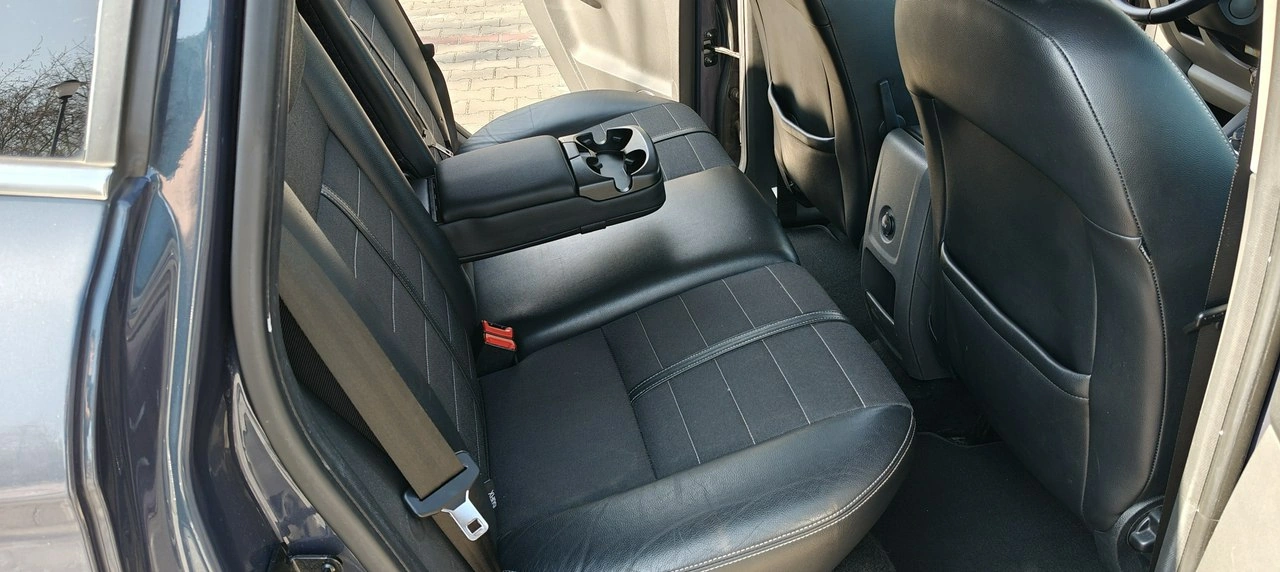 Ford Kuga - Zdjęcie 9