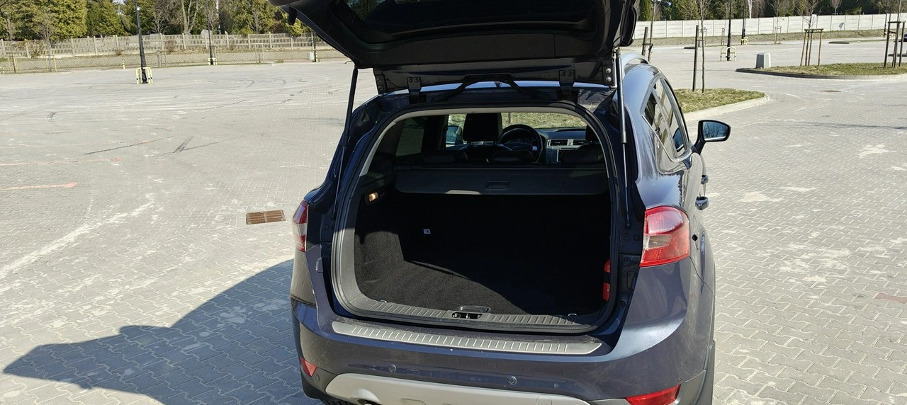 Ford Kuga - Zdjęcie 10