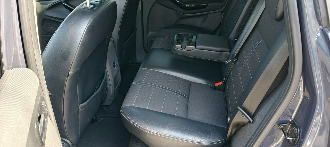 Ford Kuga - Zdjęcie 8