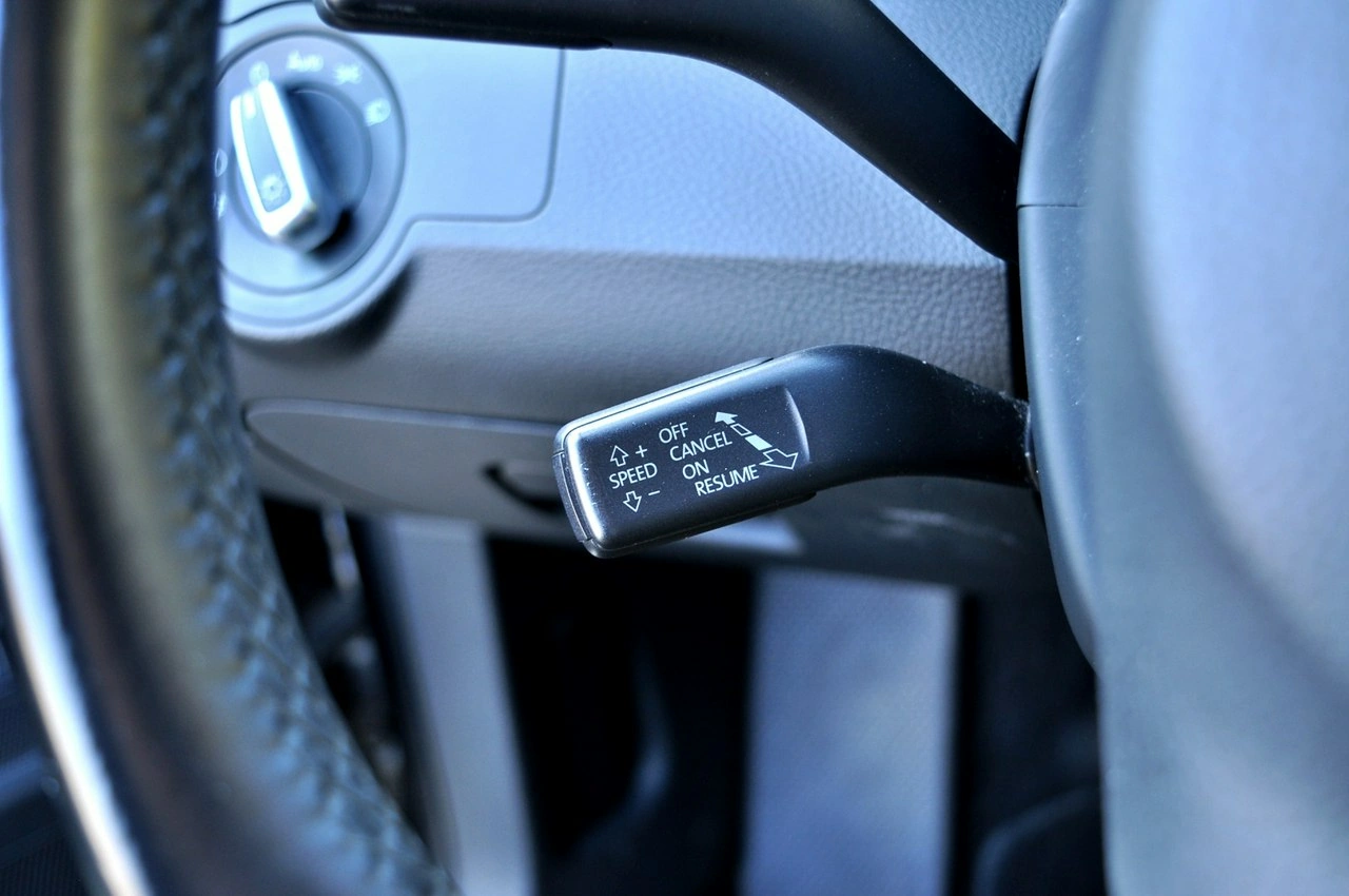 Volkswagen Passat - Zdjęcie 13