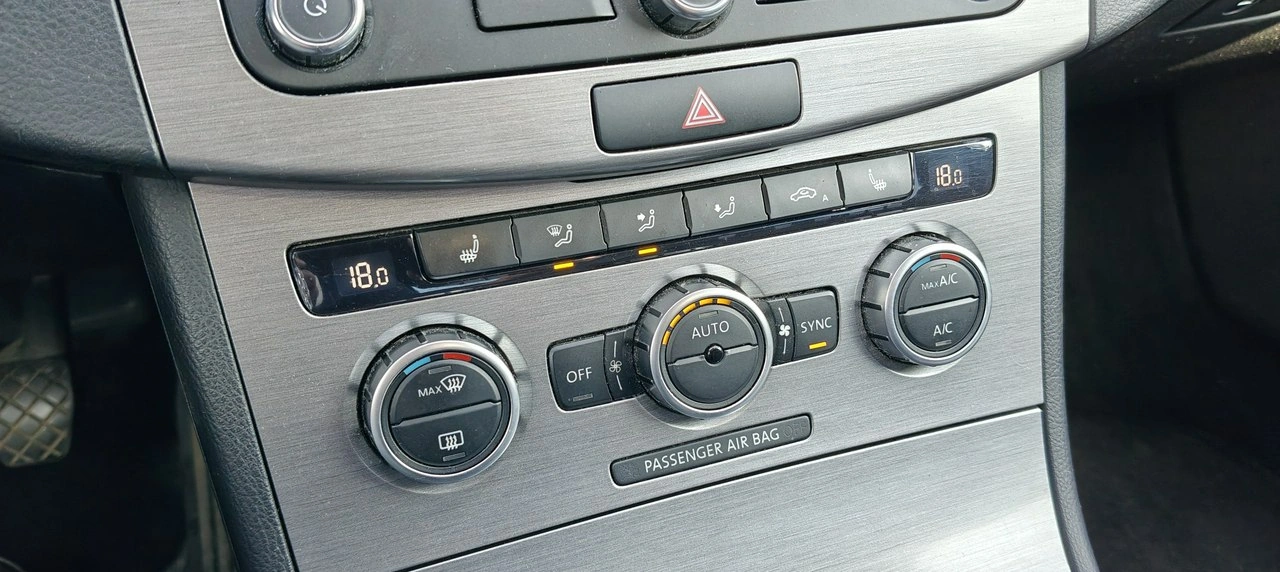 Volkswagen Passat - Zdjęcie 15