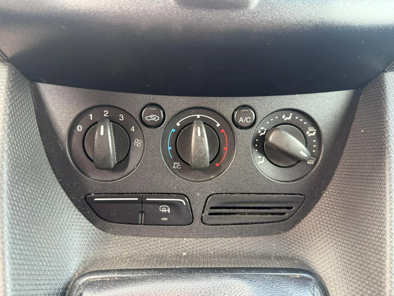 Ford Transit Connect - Zdjęcie 14