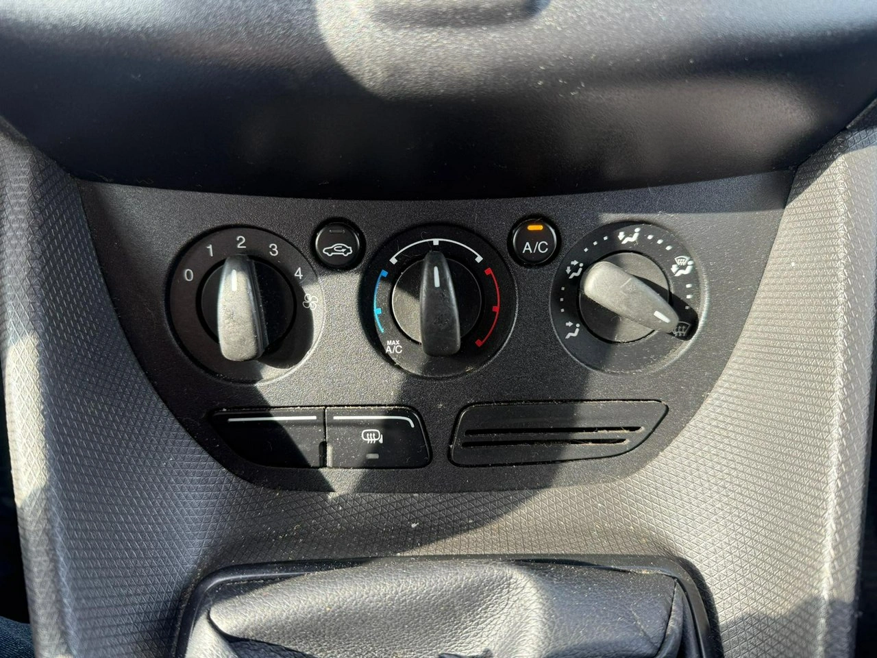 Ford Transit Connect - Zdjęcie 15