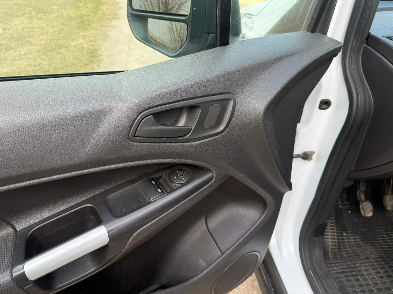Ford Transit Connect - Zdjęcie 18