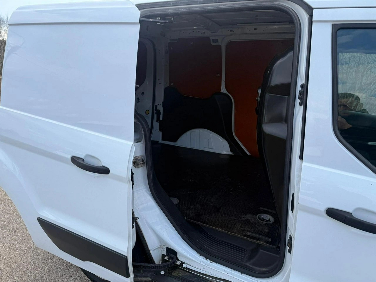 Ford Transit Connect - Zdjęcie 21