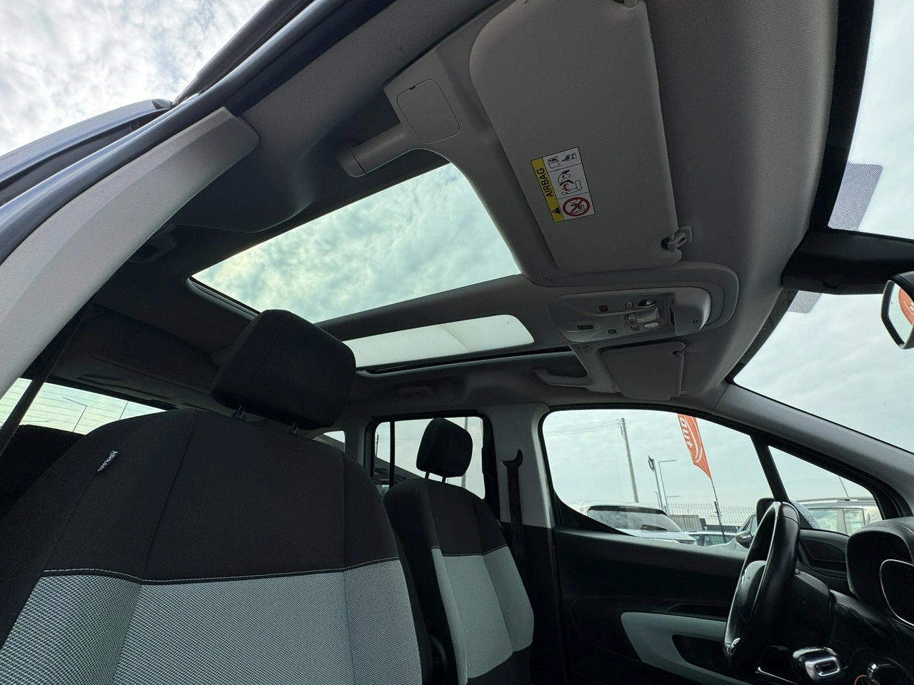 Citroën Berlingo - Zdjęcie 21