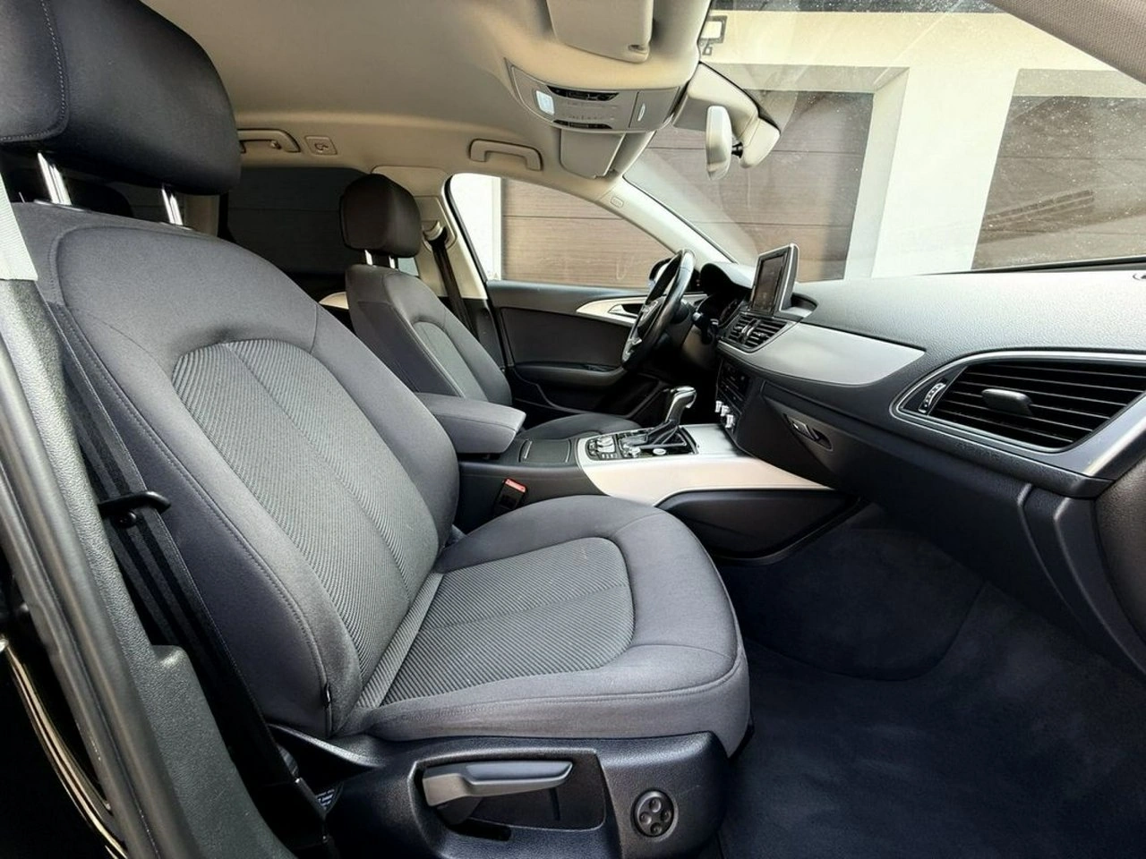Audi A6 - Zdjęcie 25