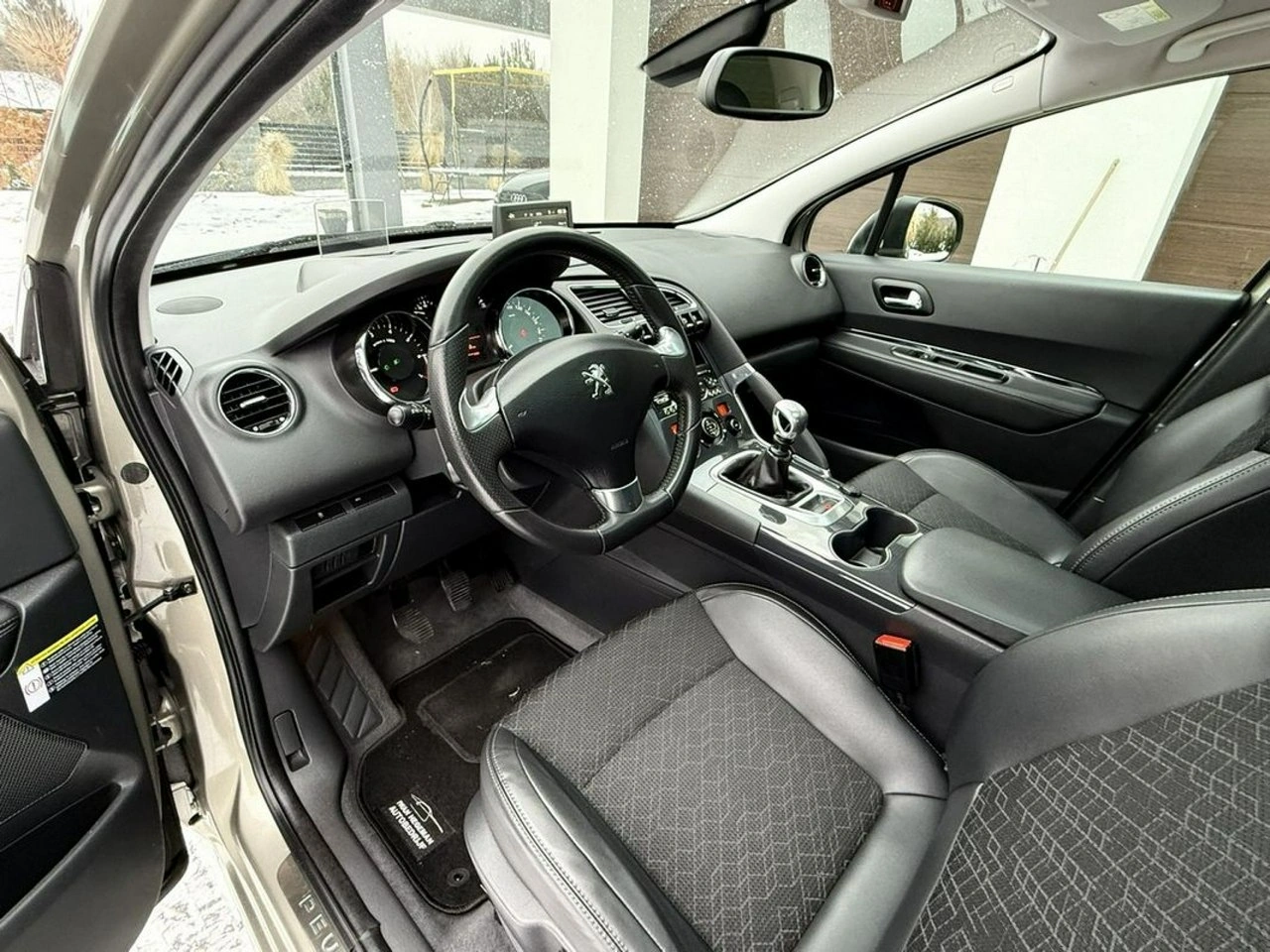 Peugeot 3008 - Zdjęcie 12