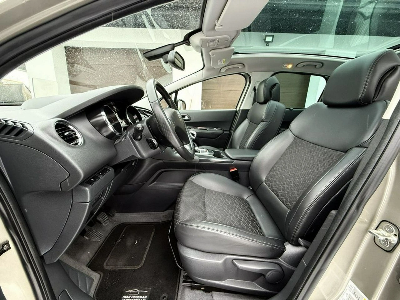 Peugeot 3008 - Zdjęcie 13