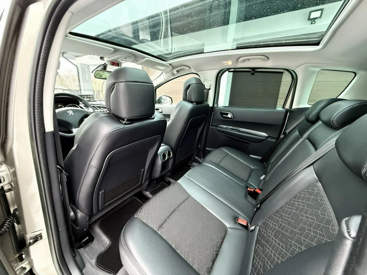 Peugeot 3008 - Zdjęcie 17