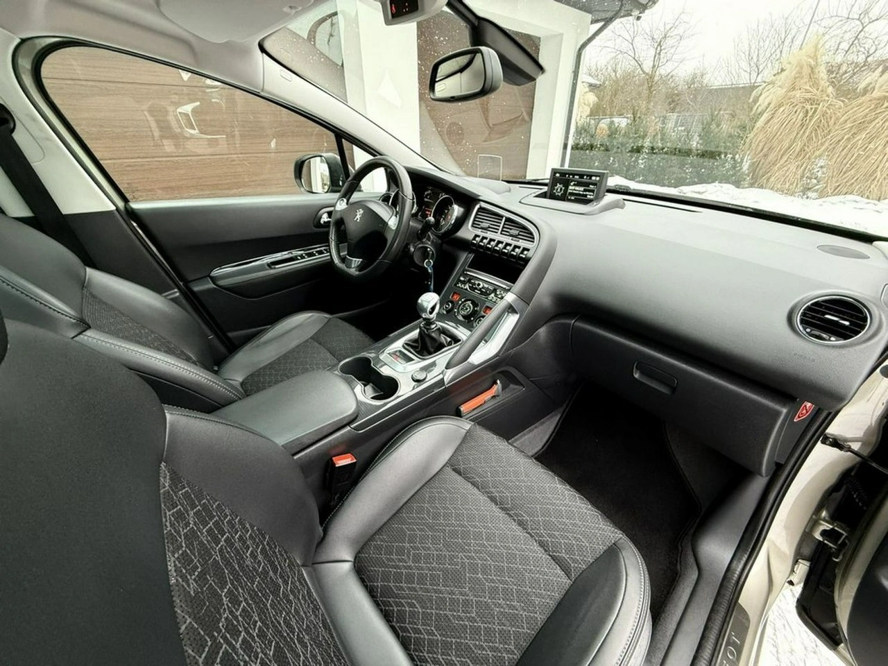 Peugeot 3008 - Zdjęcie 25