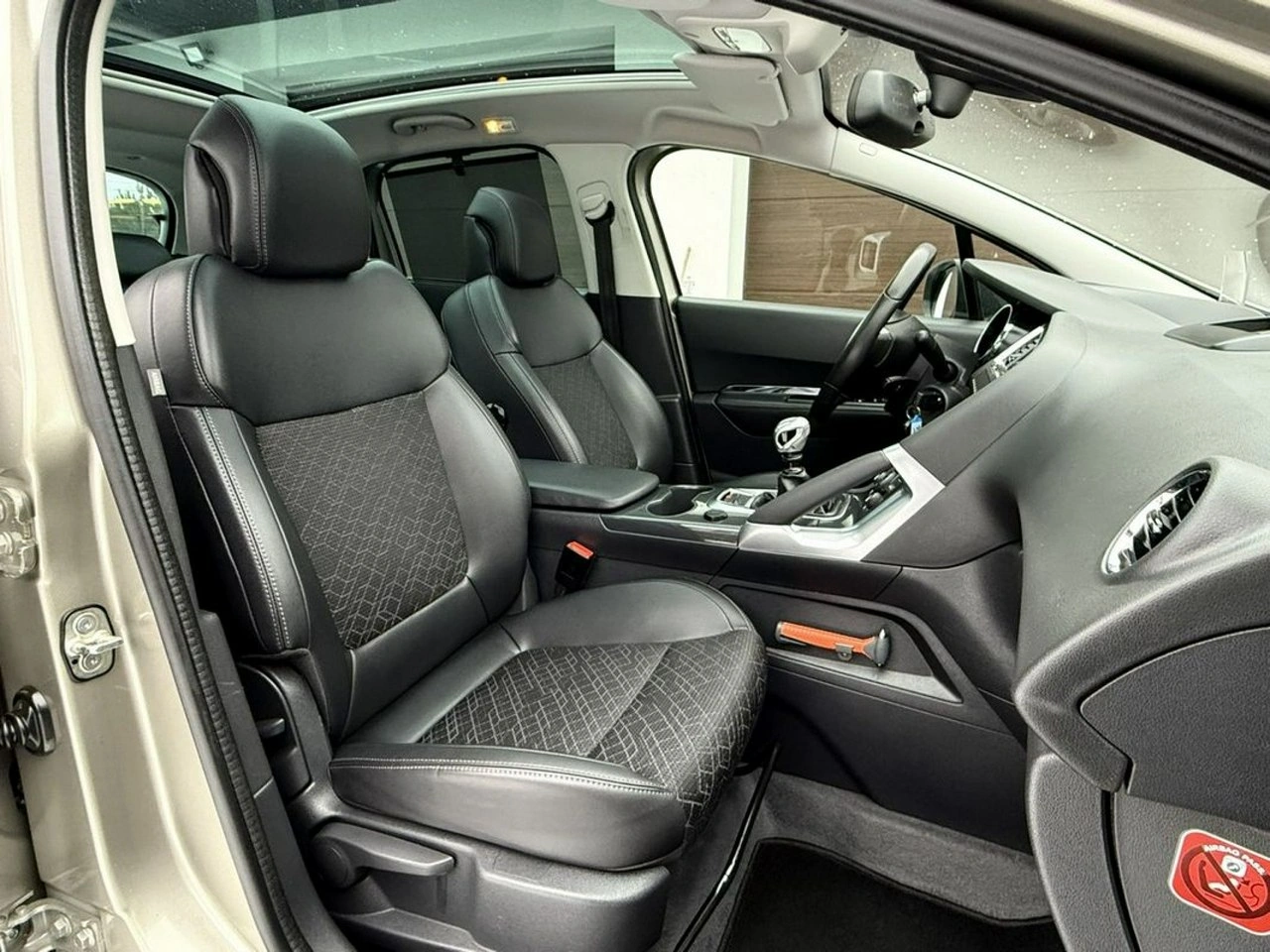 Peugeot 3008 - Zdjęcie 27