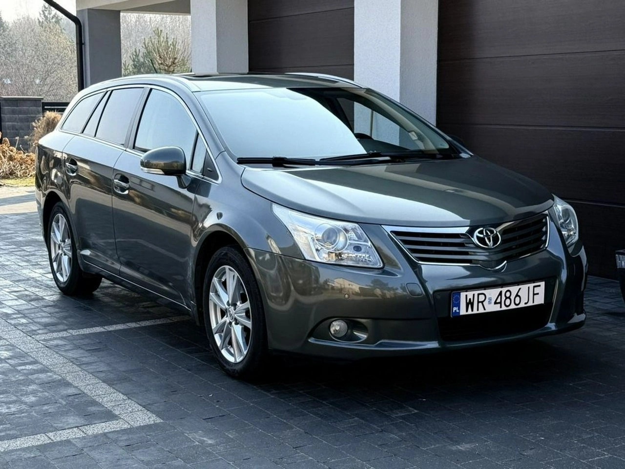 Toyota Avensis - Zdjęcie 10