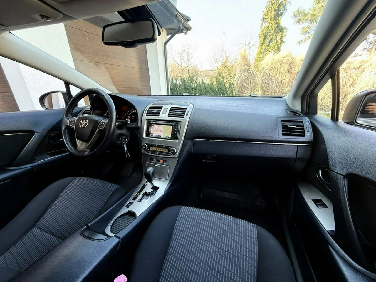 Toyota Avensis - Zdjęcie 28