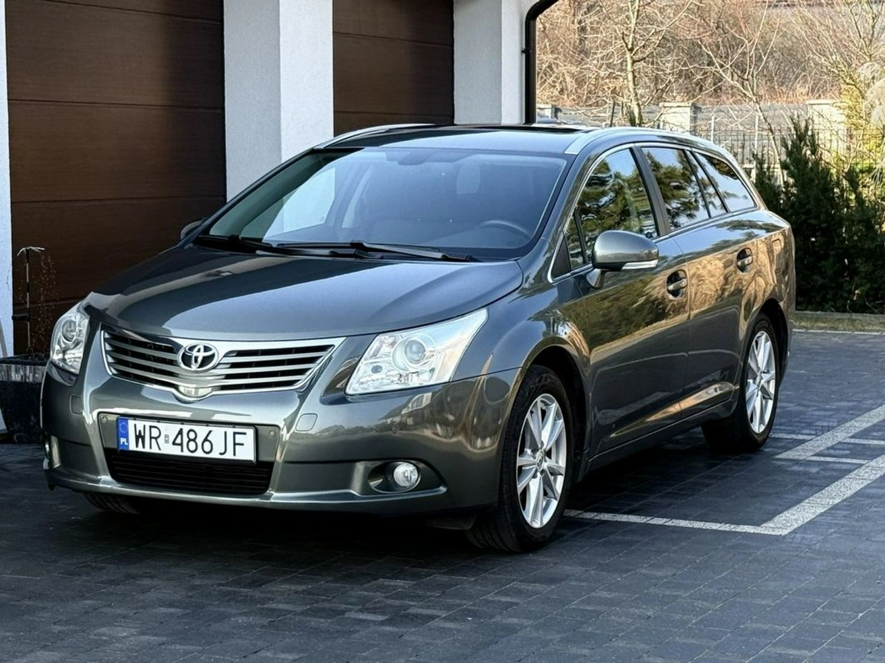 Toyota Avensis - Główne zdjęcie