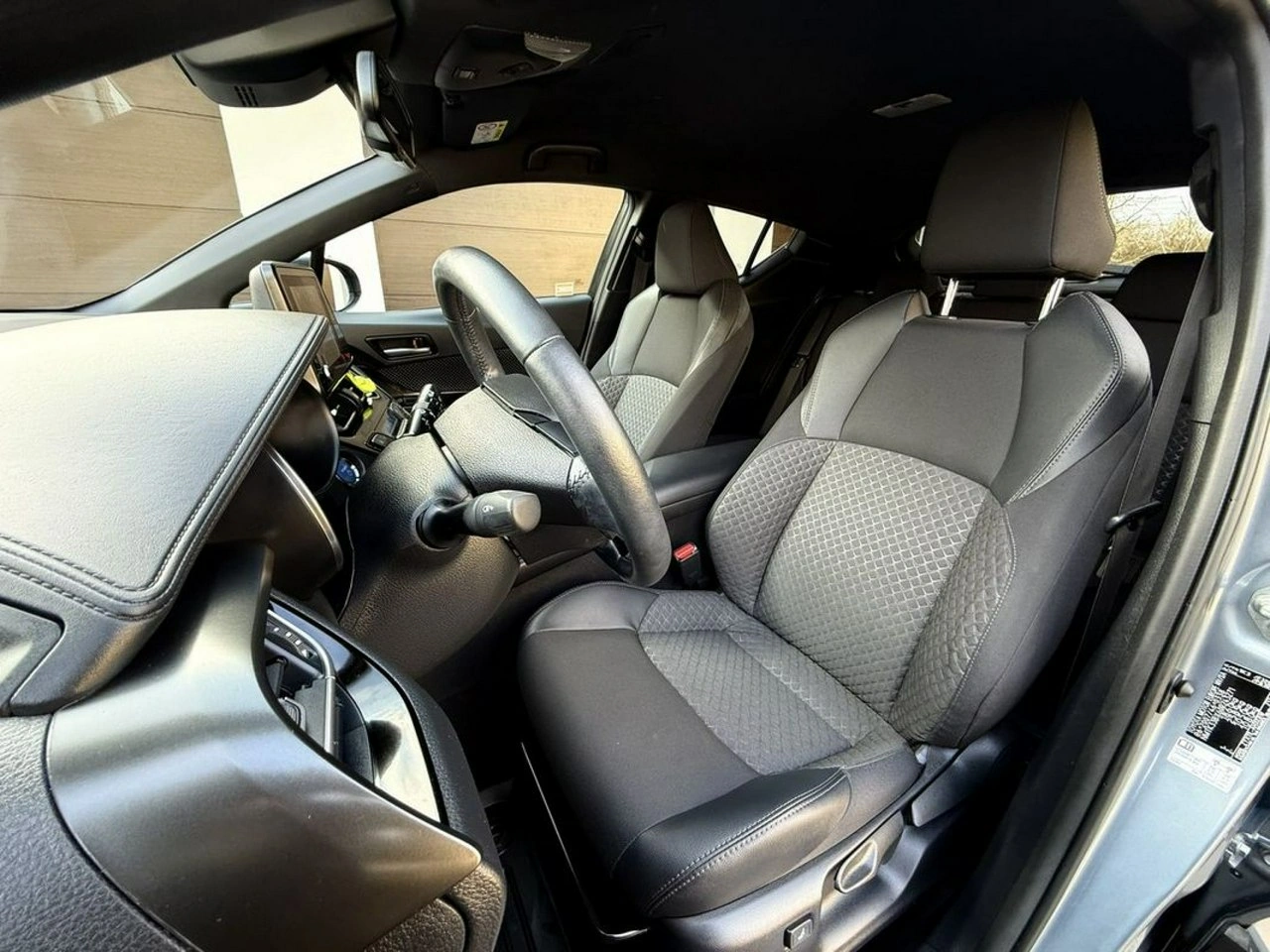 Toyota C-HR - Zdjęcie 14
